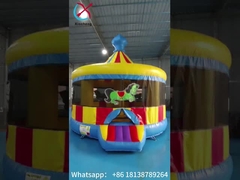 Carrusel comercial Casa de rebote Parque de diversiones inflable Casa de salto Inflable para niños