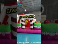 Nuevo diseño PVC inflable castillo de salto queso tiempo inflable ciudad divertida con deslizamiento alto