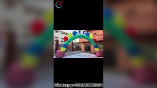 Arco publicitario de PVC personalizado para eventos.