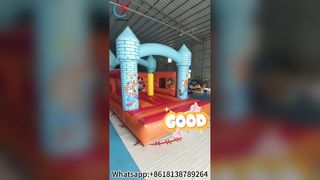 Diversión para fiestas infantiles en la casa inflable del Castillo de Mickey