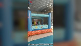 Diapositiva divertida de la casa inflable de Bob Esponja