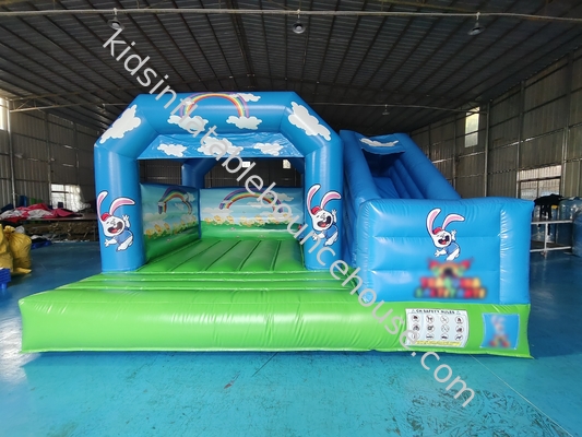 Casa de salto inflable de lonas de PVC con tobogán Combo inflable de cielo azul para niños al aire libre