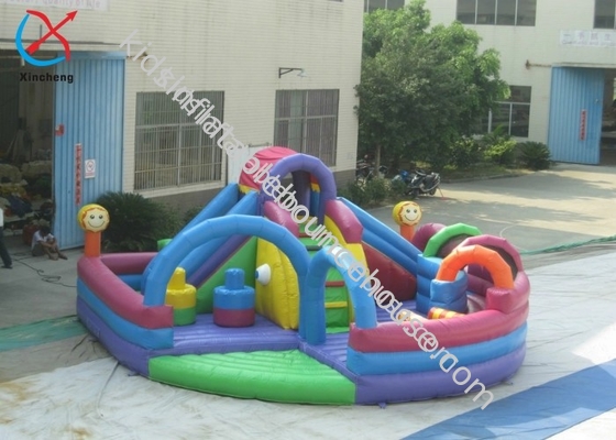 Fábrica OEM/ODM Inflable Fun City Casa Inflable Brillante con Castillo Deslizante