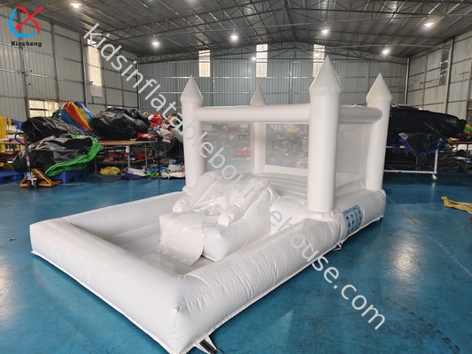 Casa de salto para la fiesta de bodas