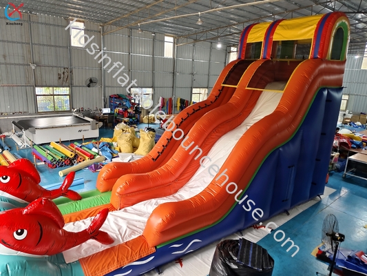 Fábrica comercial de peces dorados tobogán inflable tobogán seco inflable para exteriores