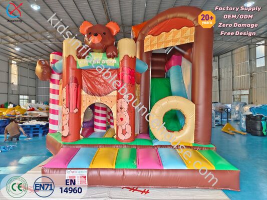 Casa de rebote inflable con tema de oso lindo del fabricante con tobogán para niños